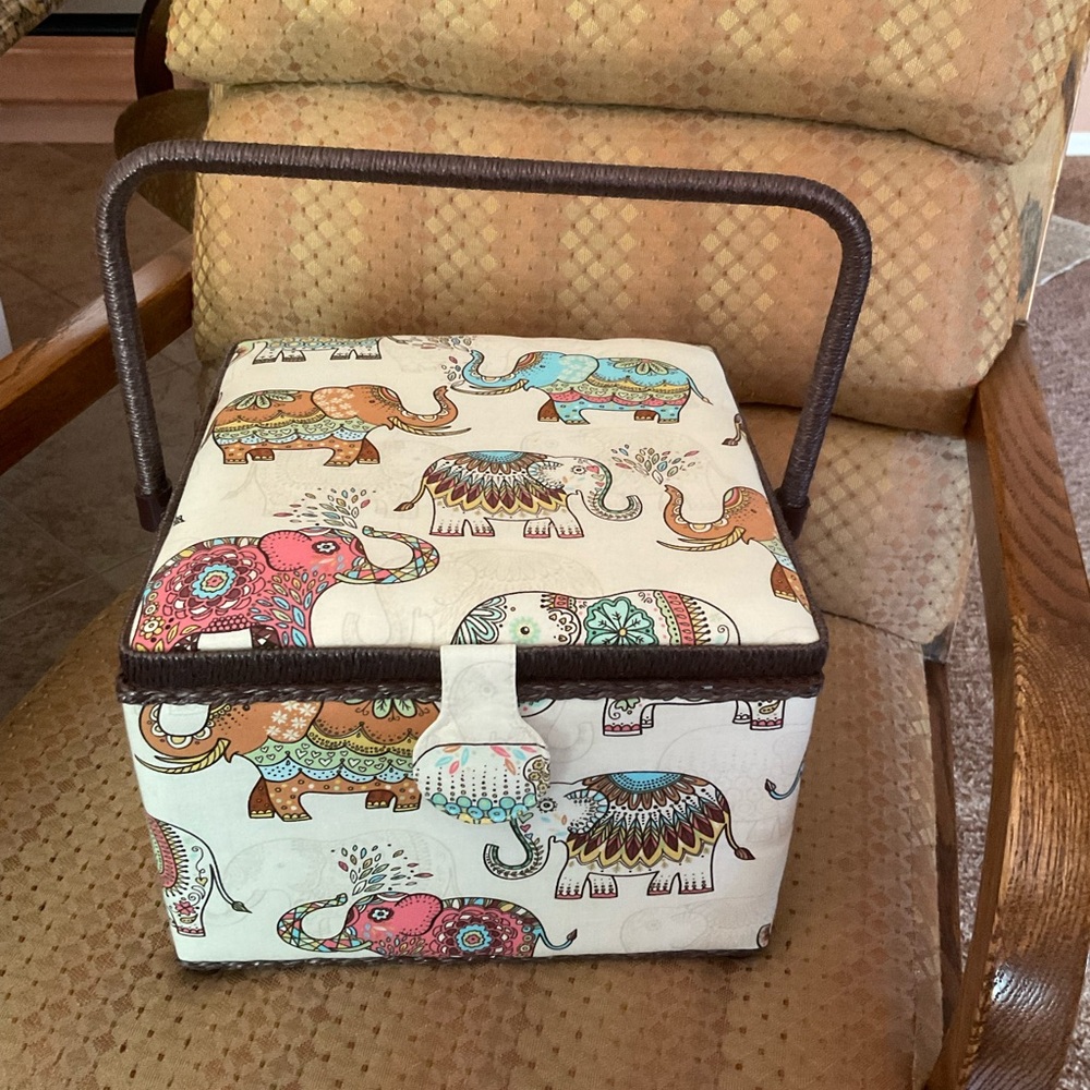 Sewing Box Gorgeous Colorful Elephants Fabric Padded w Handle - Picture 5 of 14